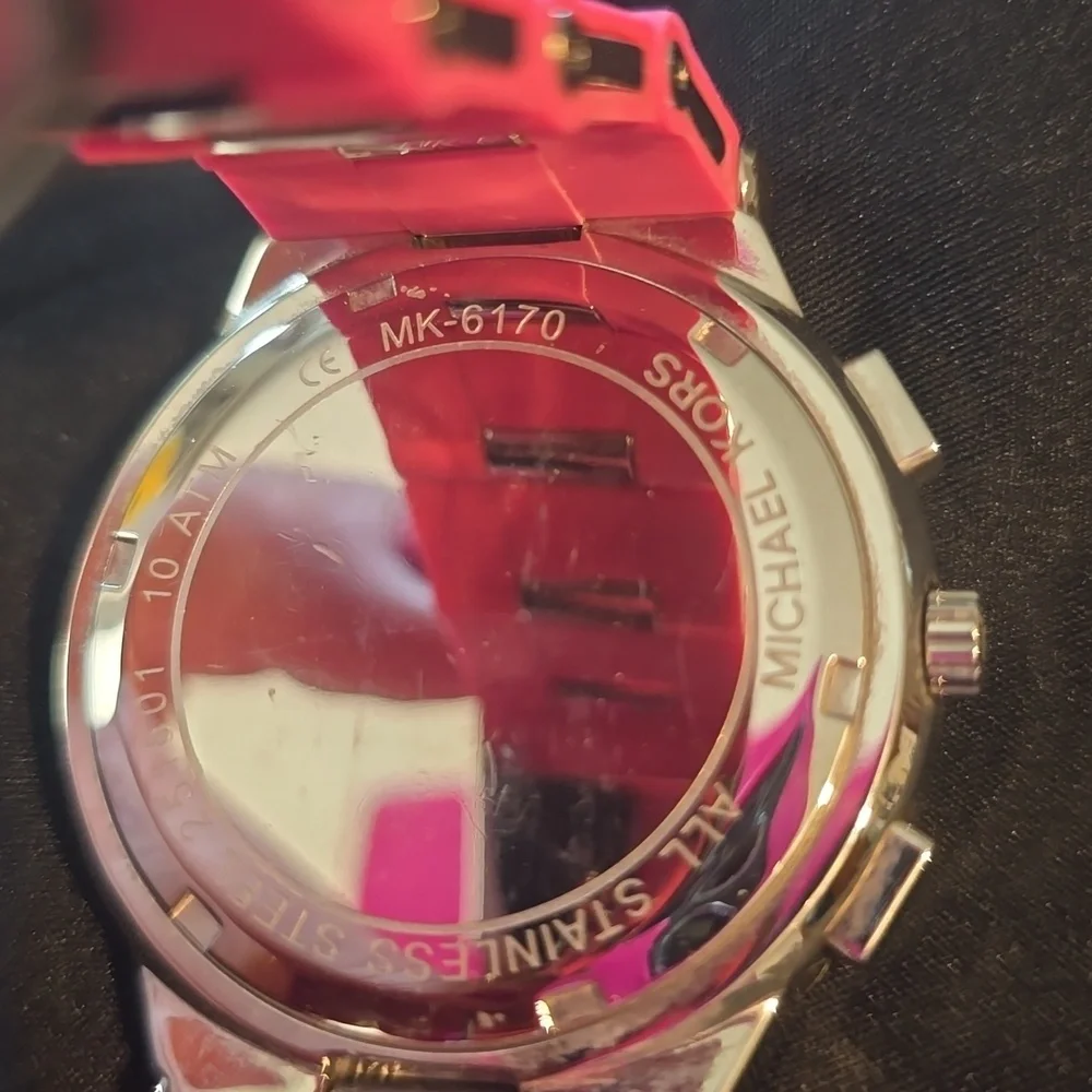Michael Kors eye catching